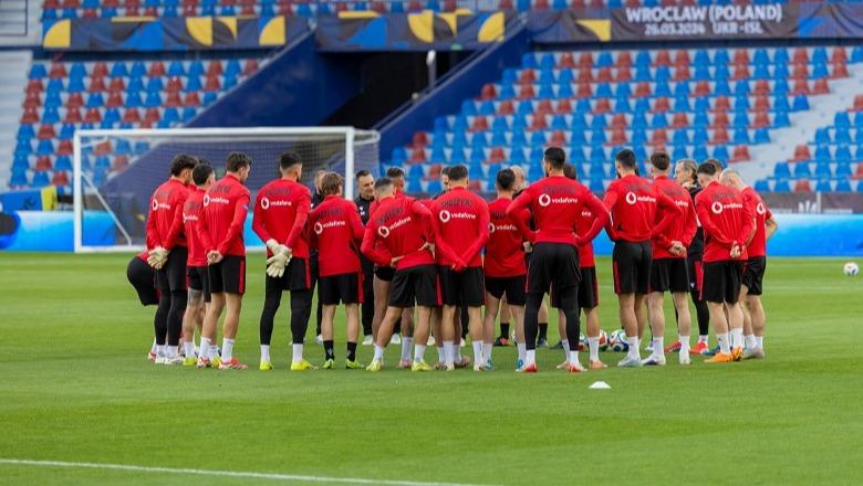 Miqësorja Ukrainë-Shqipëri, kuqezinjtë zhvillojnë stërvitjen e fundit në stadiumin e ndeshjes! Mungon Ismajli, shfaq shqetësime shëndetësore