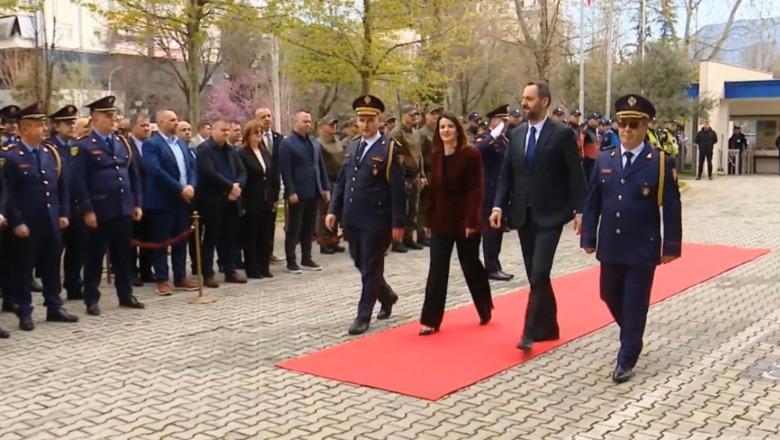 U emërua drejtor i Policisë së Shtetit, Skënder Hita merr detyrën