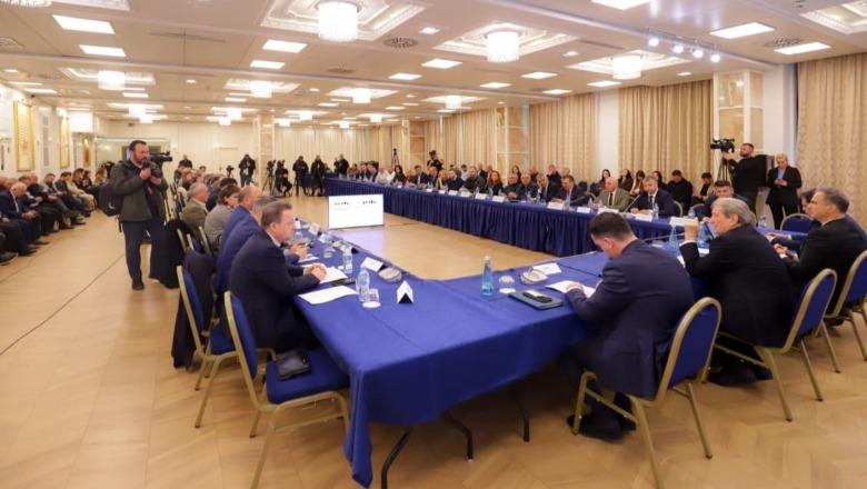 Reforma Territoriale, PD propozon më shumë bashki! Berisha: Rajone si në europë, në zonat malore komuna