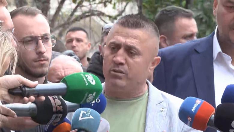 ‘Humbën nga grupi mafioz i Bylykbashit’, demokrati-Berishës: Kam qenë 33 vite ushtari jot, por sot mbështes Salianjin...jeni bërë si partia e Enverit