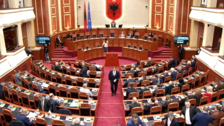 LIVE TV - Debate në Kuvend/ Paralajmërimet e SHBA për sulme nga Irani, opozita kërkon mbledhjen e Këshillit të Sigurisë! Ministri Nufi: Është njoftim i zakonshëm