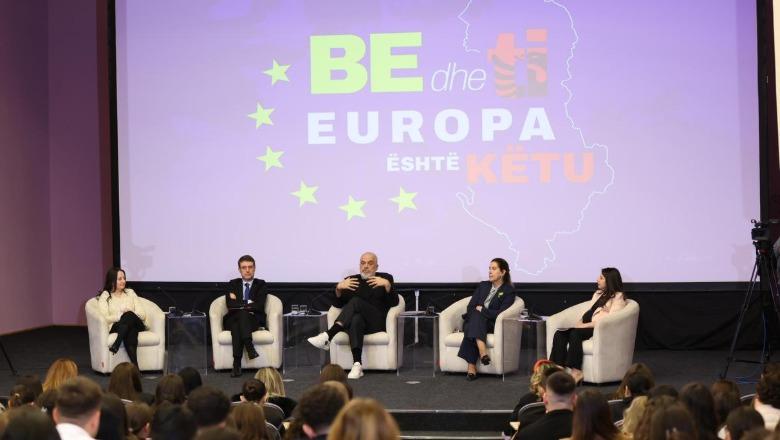 Negociatat me BE, Rama me të rinjtë: Shqipërisë i ka buzëqeshur fati si asnjëherë! S’është ëndërr, yjet janë bashkuar!