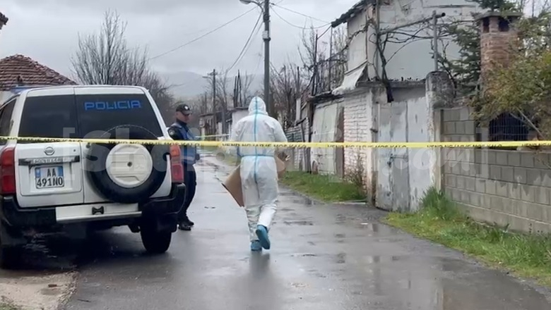 I dëmtuar në kokë, gjendet i vdekur në banesë 78-vjeçari në Bulgarec të Korçës (EMRI)