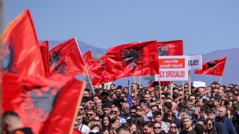 Ish presidentja e Kosovës mbështet protestën e studentëve shqiptarë në Shkup, Osmani: Në përkrahje të gjuhës shqipe