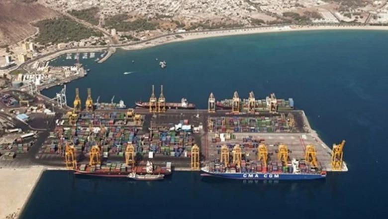 Teherani godet me raketa anijen izraelite në portin e Emirateve të Bashkuara Arabe