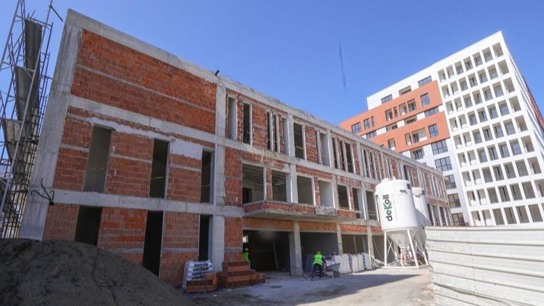 Shkolla e re 9-vjeçare në Astir gati për vitin e ri shkollor! Do të presë 1,000 nxënës dhe dy klasa për parashkollorët