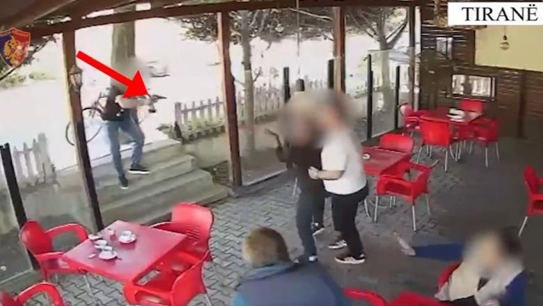 Tentoi të vriste një person, në pranga 50-vjeçari në Tiranë! Momenti kur nxjerr armën në lokal dhe e kërcënon (EMRI)