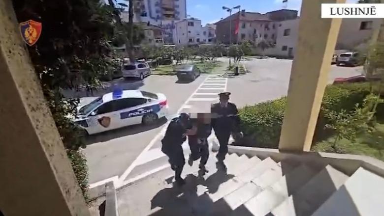 Lushnjë/ Lëvizte me armëz zjarri në qytet, arrestohet i riu (EMRI)