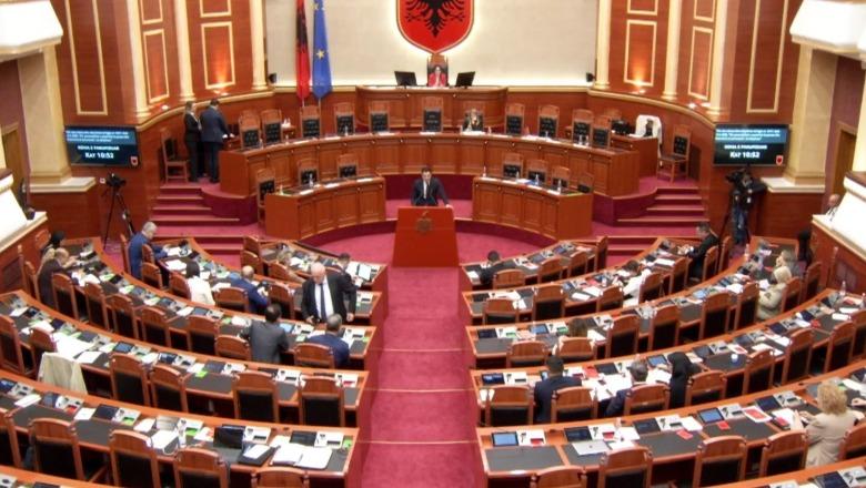 Rënia e Euros/ Malaj në Kuvend ‘zbulon’ si hyjnë flukset e valutës së huaj: 2 miliardë € nga remitancat dhe 5.7 miliardë € nga turizmi në 2025! S'kemi të bëjmë me para të pista