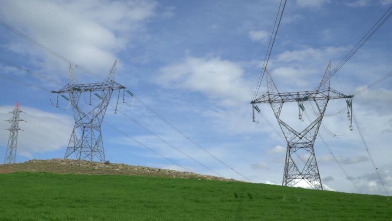 Thatësira uli prodhimin e energjisë elektrike me 369 mwh MWh! Rritet energjia nga dielli, ‘Tigrat’ e Vlorës me prodhim 1%
