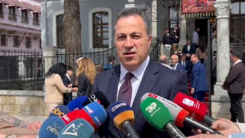 Kryeparlamentari Niko Peleshi uron Pashkët Ortodokse nga Korça: Mirësia e këtyre ditëve të përhapet te të gjithë shqiptarët!