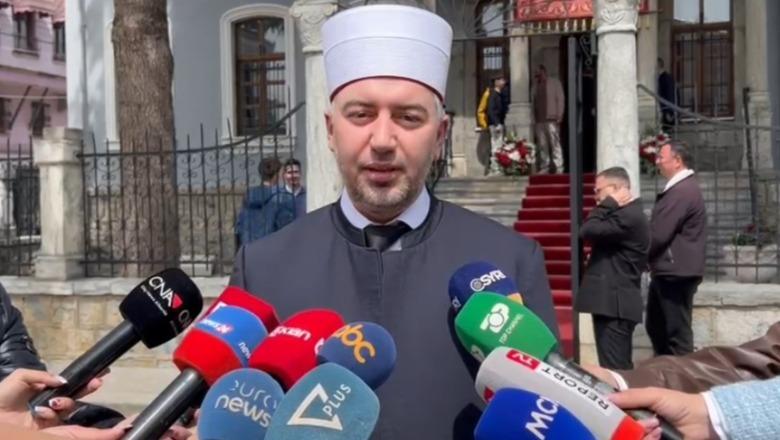 Myftiu i Korçës vizitë në Mitropolinë e qytetit, uron Pashkën Ortodokse: Dallimet s’na pengojnë të jemi në gëzime me njëri-tjetrin