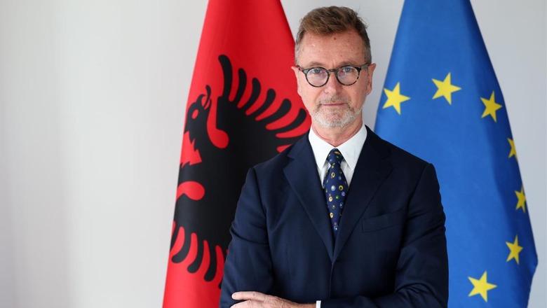 Delegacioni i BE-së në Tiranë uron besimtarët ortodoksë për Pashkën: Shpresë, paqe dhe begati për të gjithë