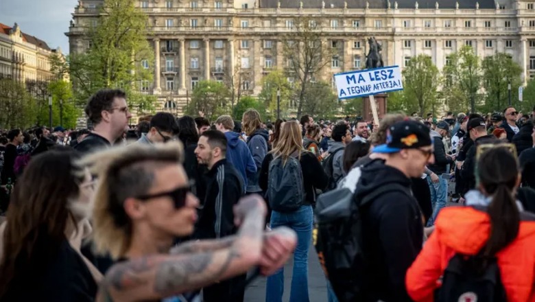 Përfundojnë votimet parlamentare në Hungari, sondazhi: Opozita 55%, partia e Orbanit vetëm 38%