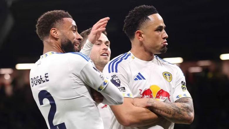 GOLAT/ Pritjes 45-vjeçare i vjen fundi, Leeds fiton 1-2 kundër Manchester United në 'Old Trafford'