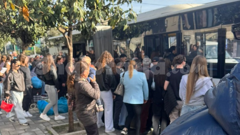 Rritja e naftës, Shoqatat e transportit urban dhe interurban nga sot reduktojmë flotën me 40%, kaos në stacionet e autobusëve