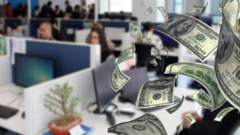 Ekskluzive/ Tropojani bosi i rrjetit të call center në Tiranë, flet punonjësja e ‘penduar’. Frika nga dekonspirimi? Prokurorja ndërhyri me austriakët, policia u njoftua në sekondat e fundit