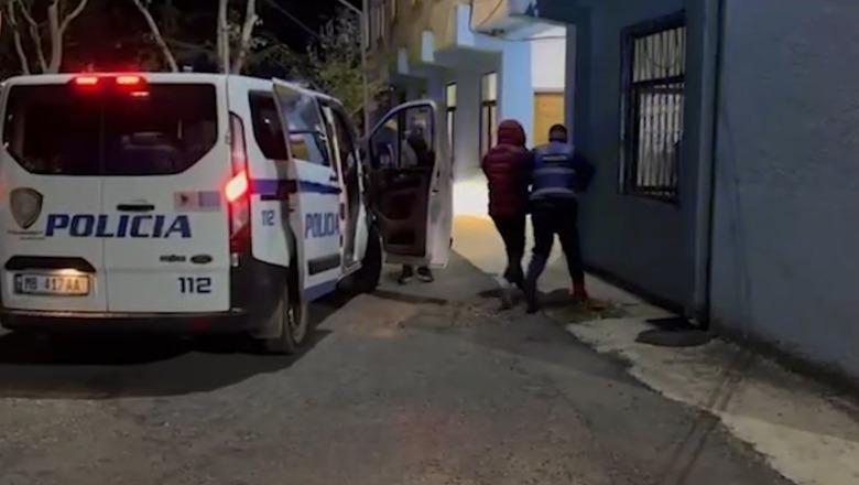 Vodhën një biznes në Batër të Matit, 2 në pranga dhe 1 në arrati, sekuestrohen mallrat e vjedhura