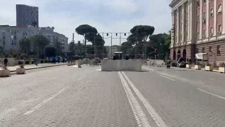 Sot protesta e PD, Berisha rikthen fjalimet pasi shëtitjet nëpër kryeqytet i dështuan! Prej orës 15:00 bllokohen rrugët rreth kryeministrisë