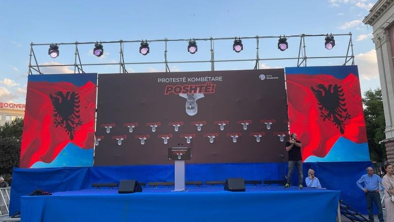 Pas pak nis protesta e PD/ Berisha rikthen fjalimet pasi shëtitjet nëpër kryeqytet i dështuan! Kryepolici Hita dhe 1500 efektivë në terren