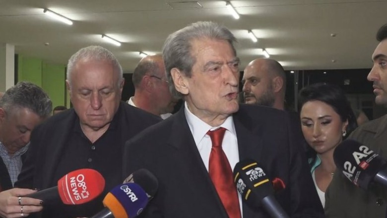 Evoluimi i Berishës, nga thikat me helm dhe çadrat pistoletë, te helmi që përdoret për të verbuar arinjtë