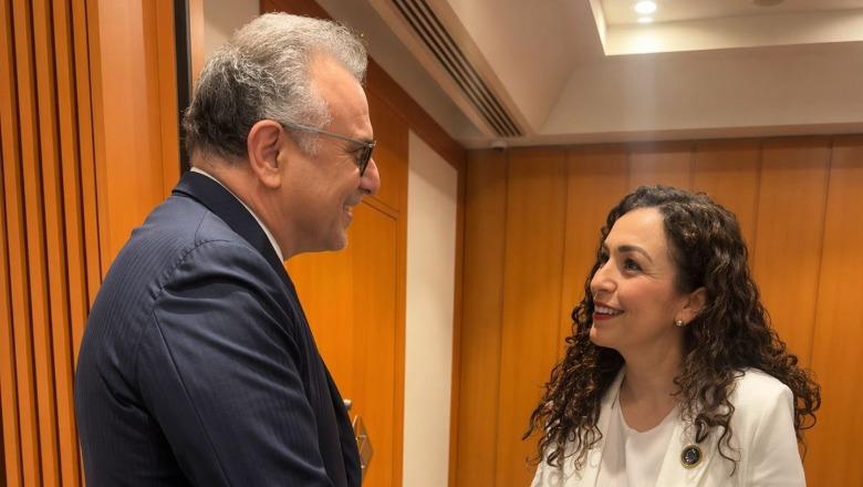 Vjosa Osmani takohet me këshilltarin e Donald Trump: Kosova mbetet vendi më pro-amerikan në botë