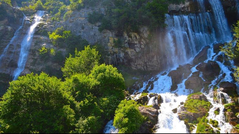 E rëndë te Ujëvara e Sotirës, ndërron jetë shoferi i turistëve, ra nga lartësia (EMRI)