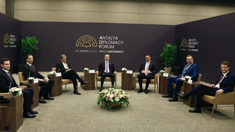 Shqipëria në Forumin e Antalias, Hoxha: Të përkushtuar për bashkëpunim rajonal dhe një të ardhme europiane