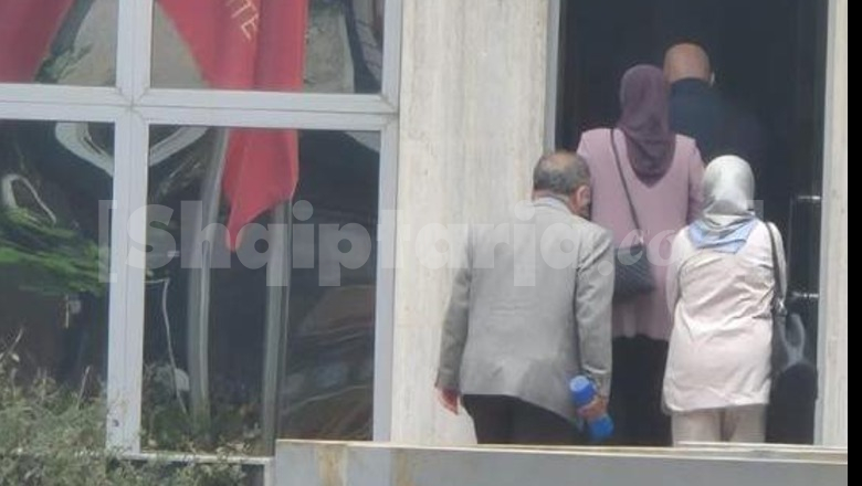 Dy gra joshin fëmijët për t’i rrëmbyer në Tiranë? Reagon Policia e Shtetit: Janë nga Irani, kanë leje qëndrimi për arsye humanitare, s’ka rrezik