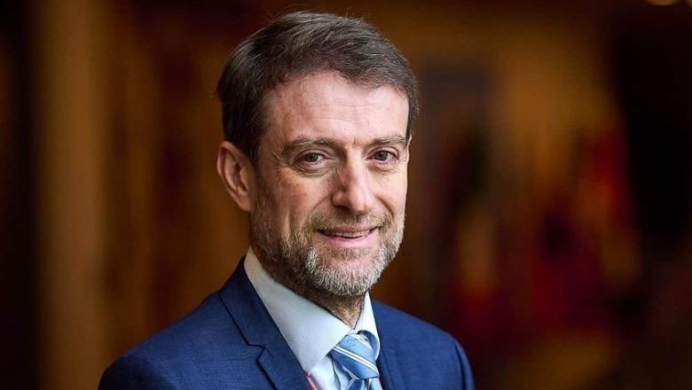 Shqipëria drejt BE-së , Hoxha thirrje profesionistëve: Aplikoni që t'i bashkoheni ekipit shqiptar në Bruksel