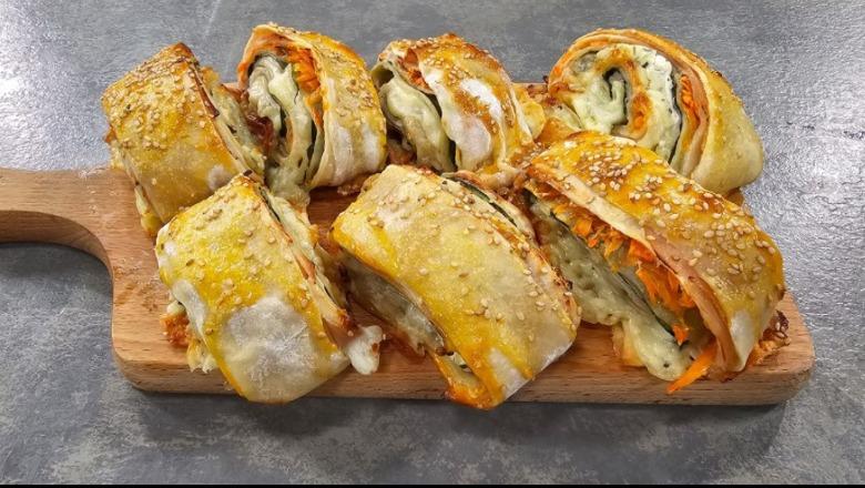 Byrek role me spinaq, karrota dhe proshutë nga zonja Albana