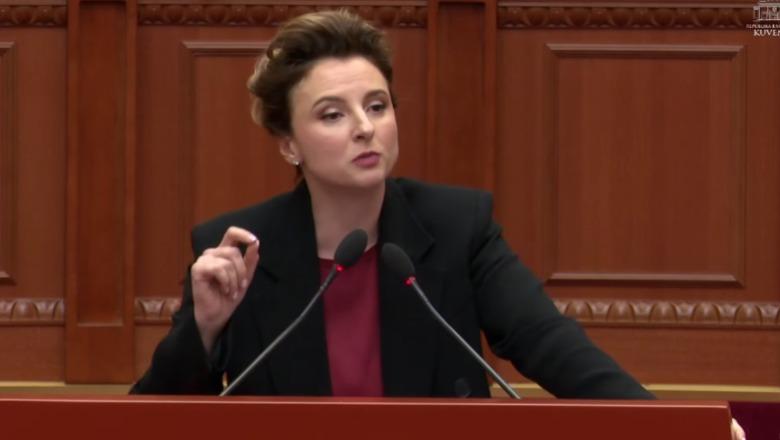 Onkologjiku, Xhixho: Vetëm 30 poltrone për 120 pacientë në ditë, prej 8 muajsh brakiterapia nuk funksionon! Vetëm 2 akseleratorë