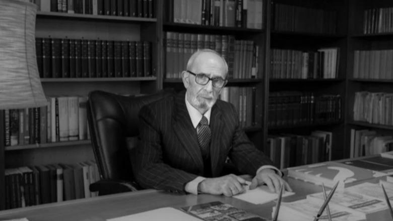 Ndarja nga jeta e Rexhep Qosjas, sot ditë zie kombëtare në Kosovë