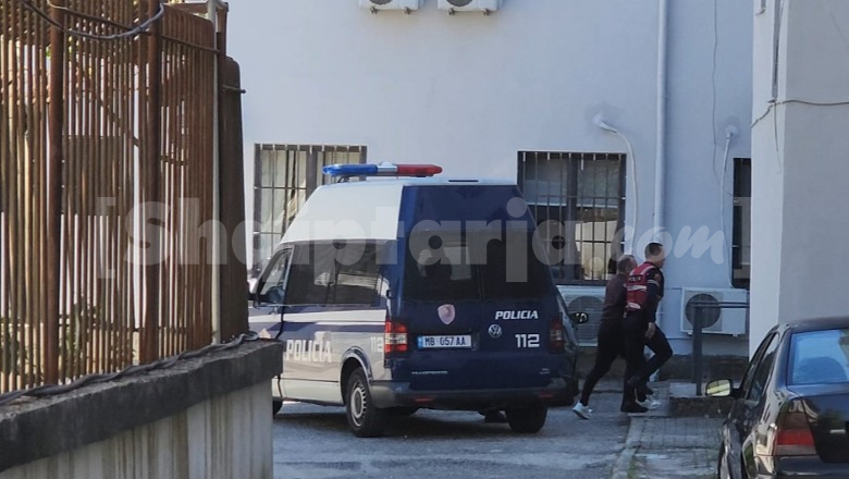 Vrasja e 30-vjeçarit në Memaliaj/ 3 të arrestuarit dalin sot para gjykatës, njihen sot me masën e sigurisë