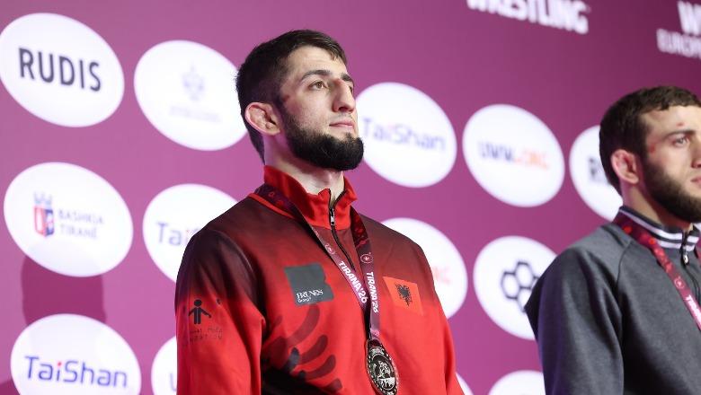 Evropiani i Mundjes në Tiranë/ Islam Dudaev është nënkampion Evrope, mposhtet në finale nga rusi Bashir Magomedov