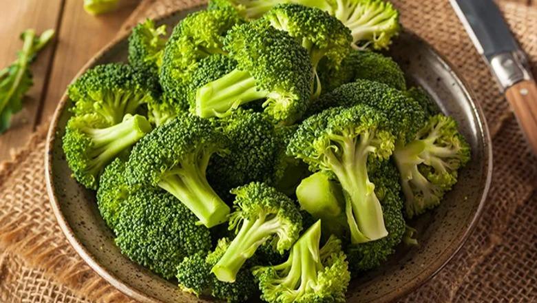 Mbron trurin dhe forcon kockat, ja çfarë i ndodh trupit nëse konsumoni brokoli çdo ditë