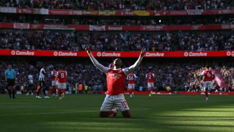 Premier League/ Arsenali fiton me vuajtje dhe kthehet në krye, Liverpooli 'blindon' zonën Champions! Tottenhami merr fitoren e parë me De Zerbin