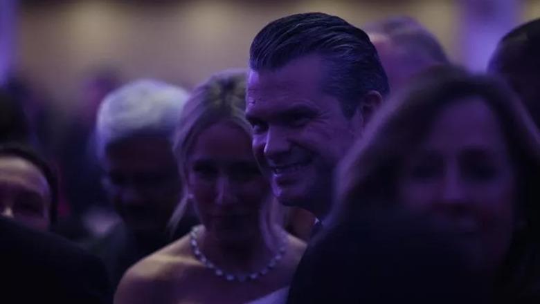 Buzëqeshja e çuditshme e Pete Hegseth dhe ‘profecia’për të shtënat: Shpërthen teoria e komplotit për sulmin me armë në darkën e Trump