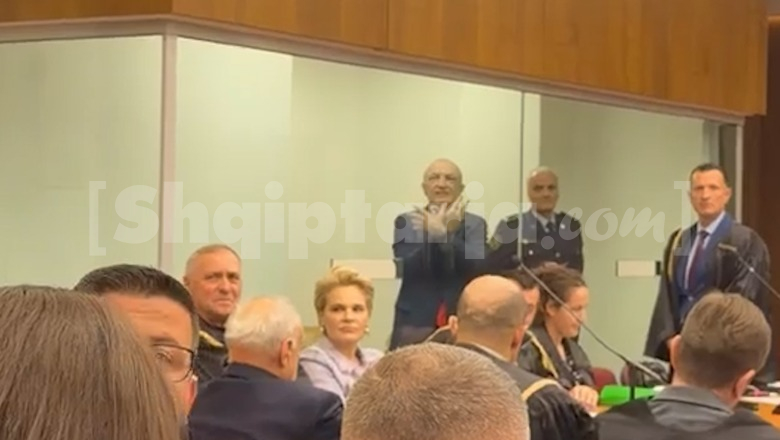 ‘Shkelje e çdo standardi’, Xhixho për seancën e Metës: Mohimi i transparencës, kufizimi i fjalës dhe izolimi janë frikë nga e vërteta! 