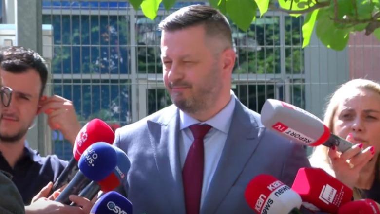 Veliaj mungoi në gjyq, Ndreca: E vetmja pengesë, kafazi i qelqtë! Kërkon të përballet në kushte të barabarta