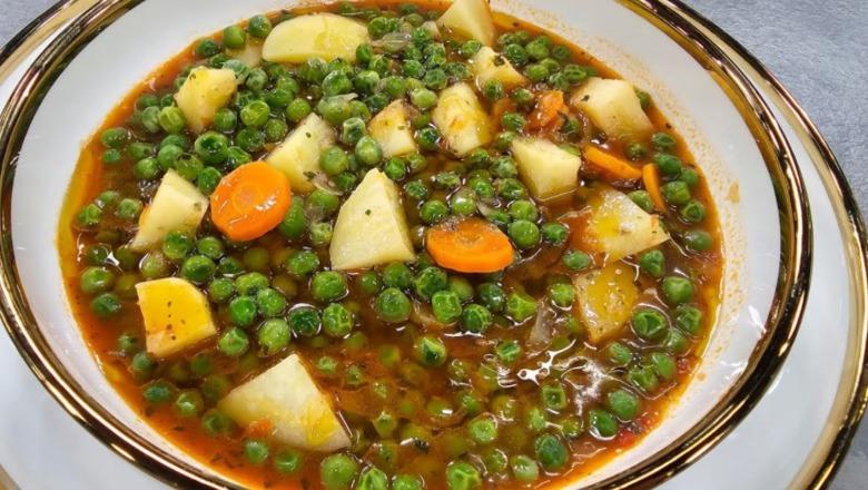 Gjellë me bizele dhe patate nga zonja Albana 