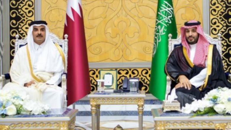 Mbledhja e parë e udhëheqësve të vendeve të Gjirit që nga nisja e luftës në Iran, Princi i Kurorës Saudite kryeson takimin