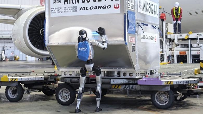 Robotët humanoidë ‘i përvishen’ punës, aeroporti japonez ‘punëson’ stafin e teknologjisë së lartë për transportin e bagazheve