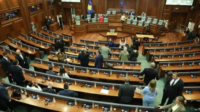 Zgjedhja e presidentit në Kosovë, rinis seanca! Mungojnë deputetët e opozitës