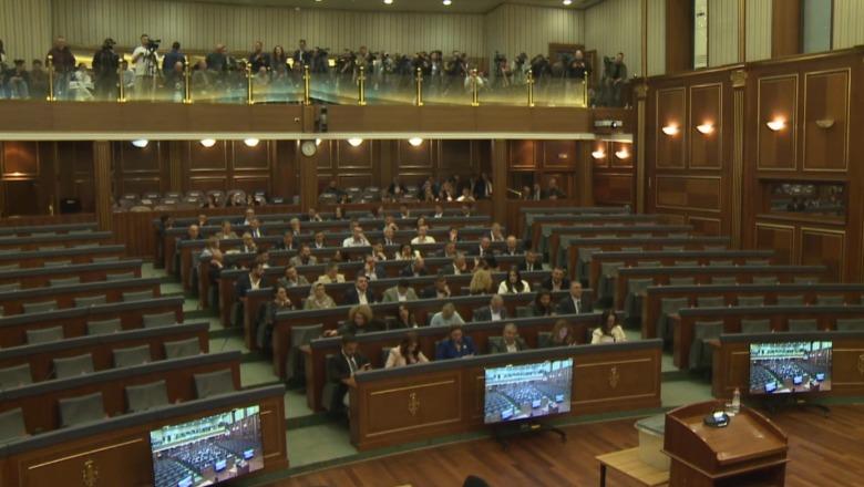Zgjedhja e presidentit në Kosovë, rinis seanca! Mungojnë deputetët e opozitës