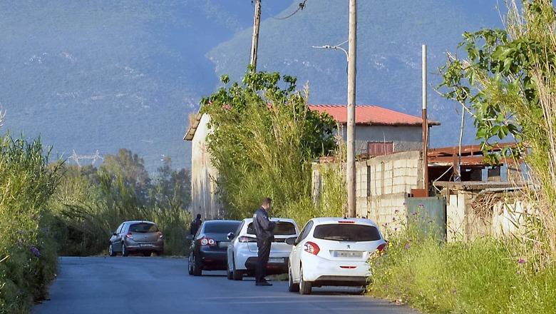 Greqi/ U qëllua me plumb në kokë në një stallë, ende mister vrasja e 42-vjeçarit shqiptar! Merren në pyetje 3 persona
