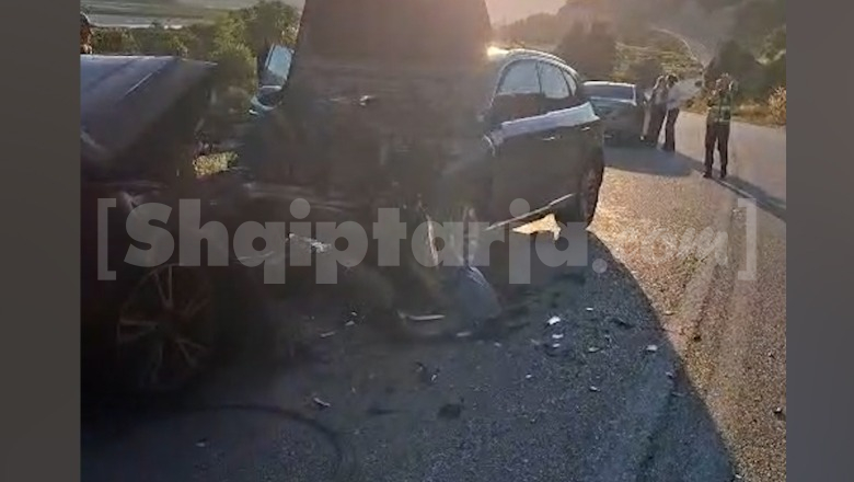 Aksident me 8 të plagosur në aksin rrugor Tepelenë–Krahës