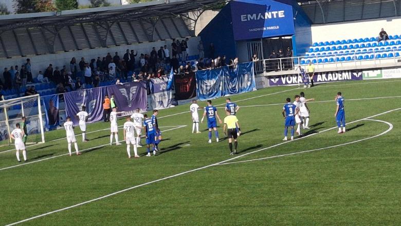 Futboll apo teatër? Superliga e manipuluar sipas koeficintëve! Fitojnë Vora, Flamurtari e Bylis, tifozët: Turp, mos shkoni më në stadium