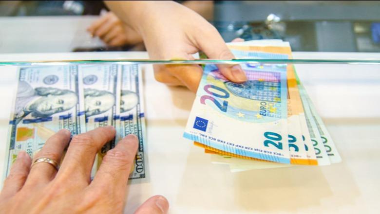 “Exchange” pa licencë në mes të Tiranës, Policia sekuestron mbi 55 mijë euro në 3 pika të paligjshme këmbimi valutor, nën hetim pronarët