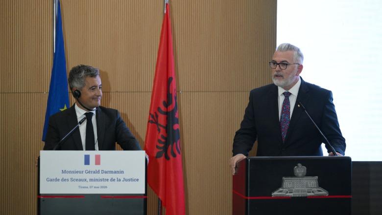 Toni Gogu pret në takim ministrin e Drejtësisë të Francës: Forcojmë bashkëpunimin, fokusi te reforma dhe te standardet evropiane